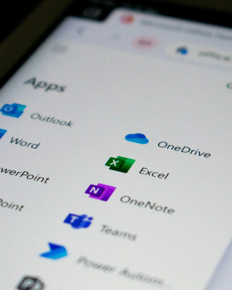 <p>Office365<br /><i>Migration</i></p>