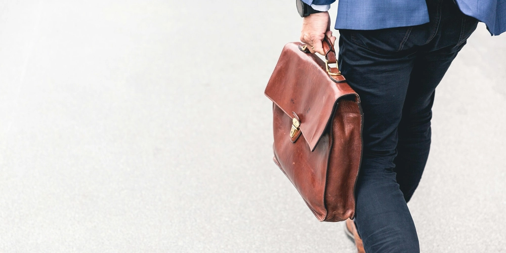 How Can Email Archiving Solve FinTech Compliance Concerns?