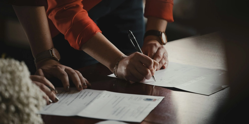 How To Add a Signature In Outlook